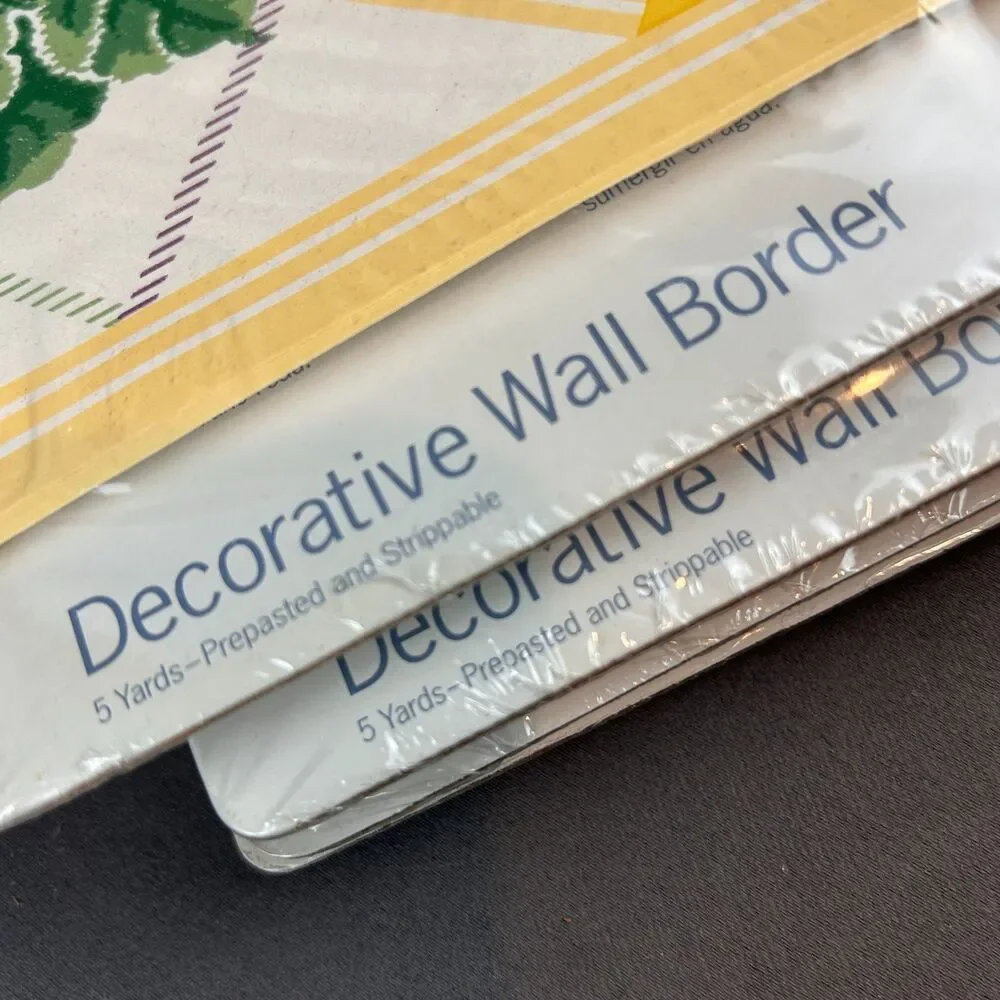 Martha Stewart Wallpaper Border Primula Floral 25 Yard NOS Cottagecore